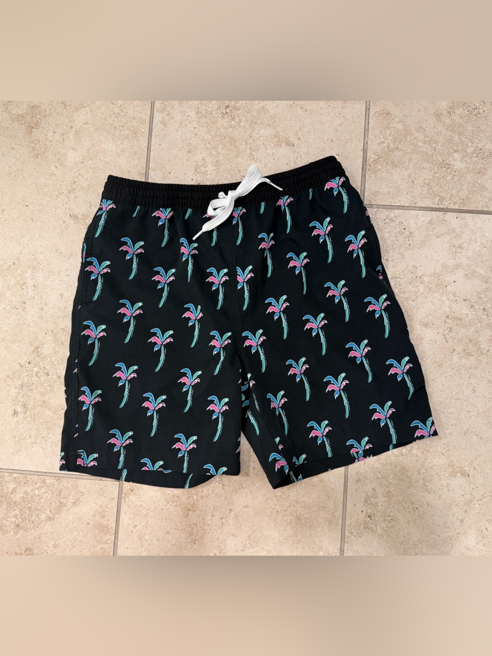 Chubbies Youth Swim Trunks Black Neon Palm Tree Print Size Large (14/16)